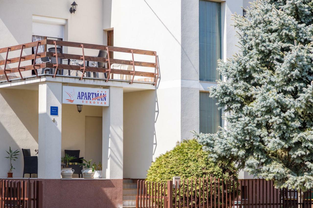 Apartmani Maraton Vukovar Eksteriør bilde